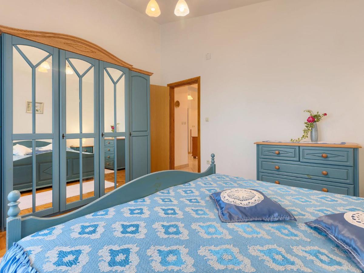 Holiday Home Ana Lucija - Rca508 By Interhome 普拉 外观 照片