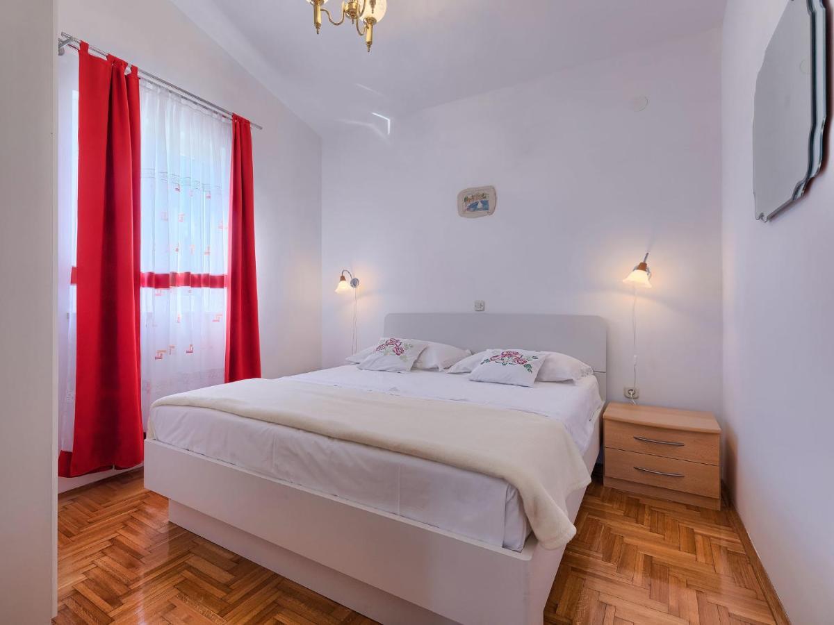 Holiday Home Ana Lucija - Rca508 By Interhome 普拉 外观 照片