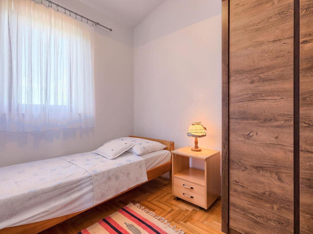 Holiday Home Ana Lucija - Rca508 By Interhome 普拉 外观 照片